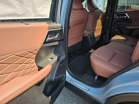 New 2026 Mitsubishi Outlander SEL AWD/4WD image 7