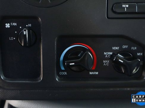 Used 2018 Ford E-350 and Econoline 350 Super Duty image 26