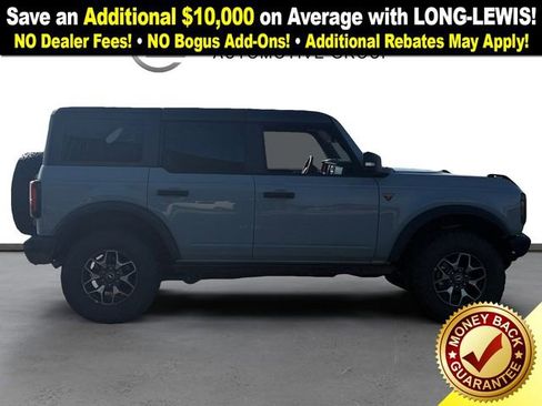 Used 2024 Ford Bronco Badlands image 8