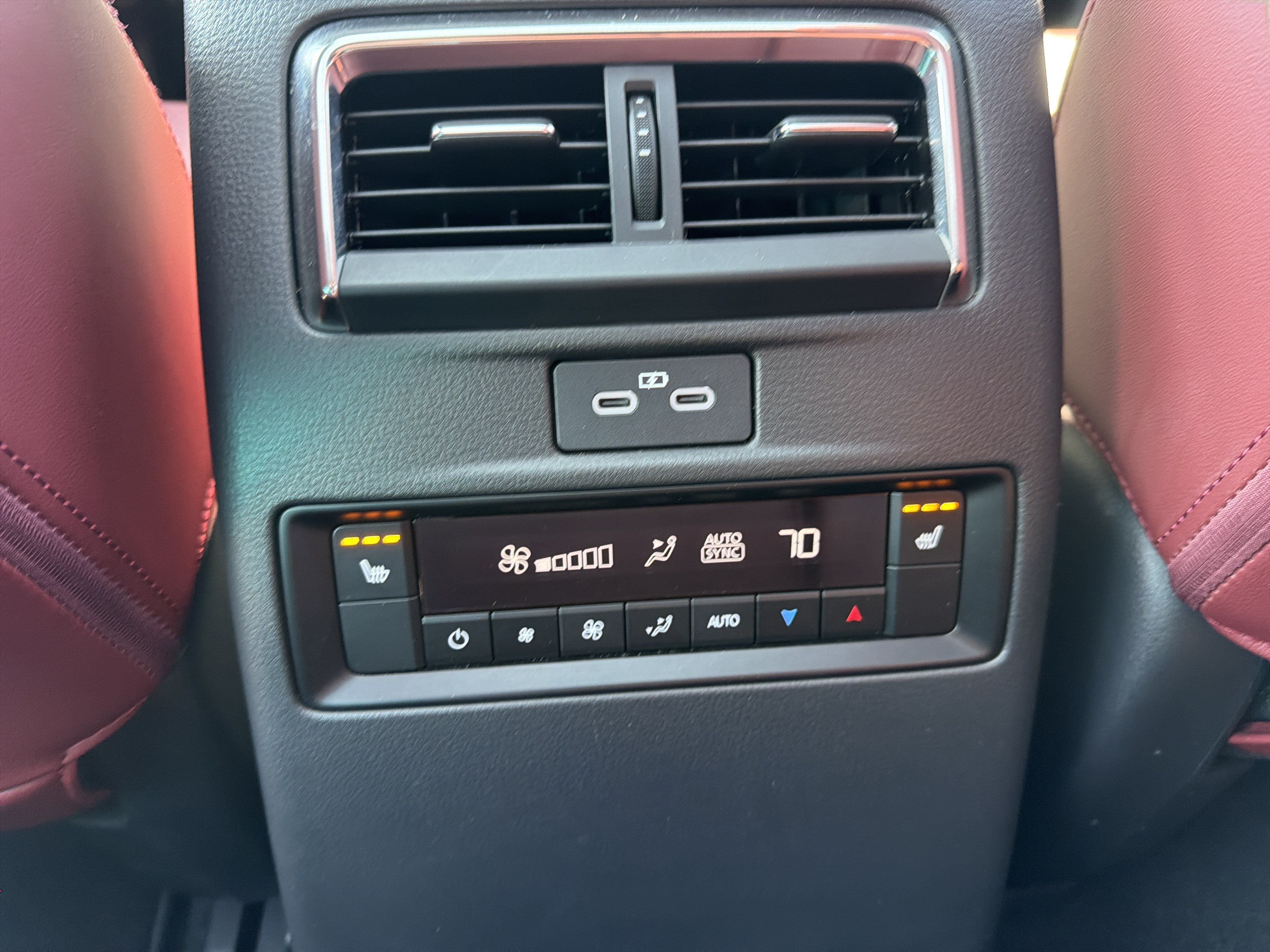 Certified 2025 MAZDA CX-70 Plug-In Hybrid w/ Premium Plus AWD/4WD image 52