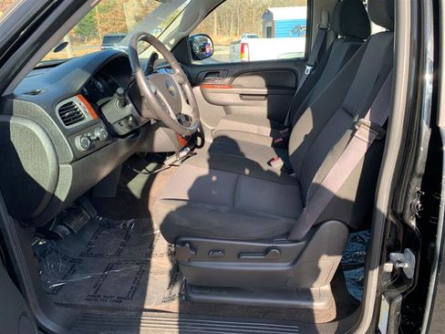 Used 2013 Chevrolet Avalanche LS image 33