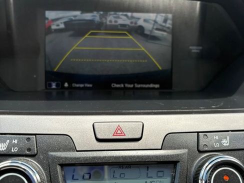 Used 2015 Honda Odyssey Touring Elite image 12
