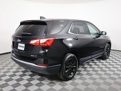 Used 2018 Chevrolet Equinox LT FWD image 2