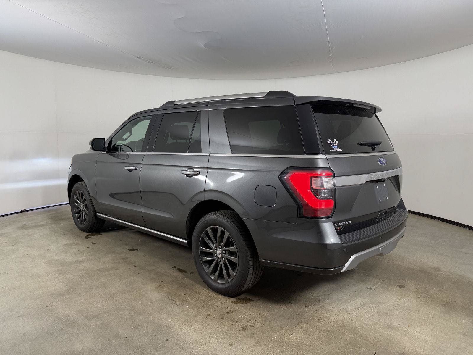 Used 2019 Ford Expedition Limited w/ Equipment Group 301A AWD/4WD image 10
