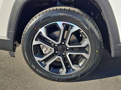 Used 2022 Jeep Compass Limited image 14