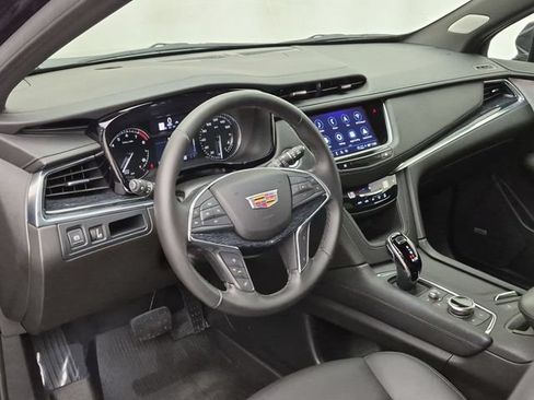 Certified 2023 Cadillac XT5 Premium Luxury w/ LPO, Floor Liner Package AWD/4WD image 9