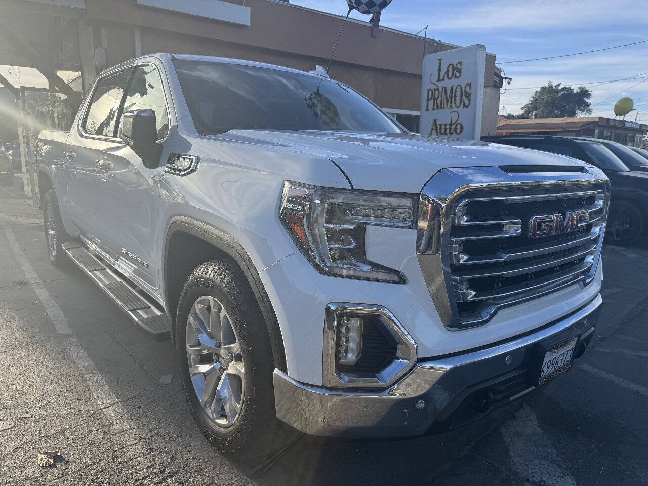 Used 2019 GMC Sierra 1500 SLT w/ SLT Premium Plus Package RWD image 2
