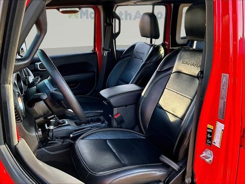 Used 2023 Jeep Wrangler Unlimited Sahara w/ Cold Weather Group image 19