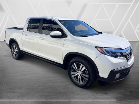Used 2017 Honda Ridgeline RTS image 4