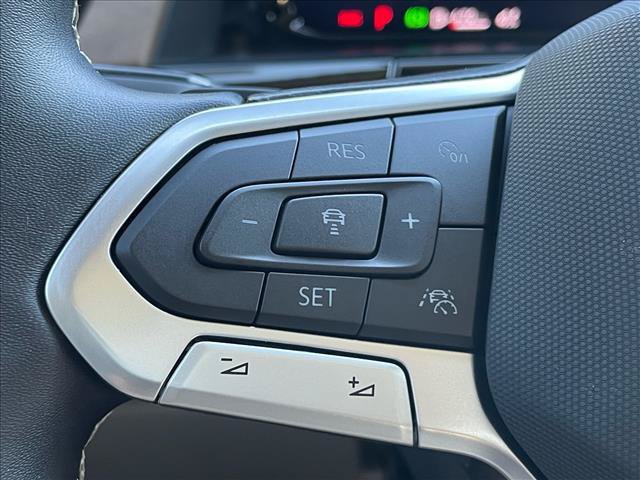 Used 2026 Volkswagen Atlas SE FWD image 18