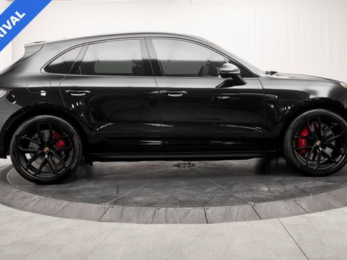 Used 2023 Porsche Macan GTS w/ GTS Sport Package image 2