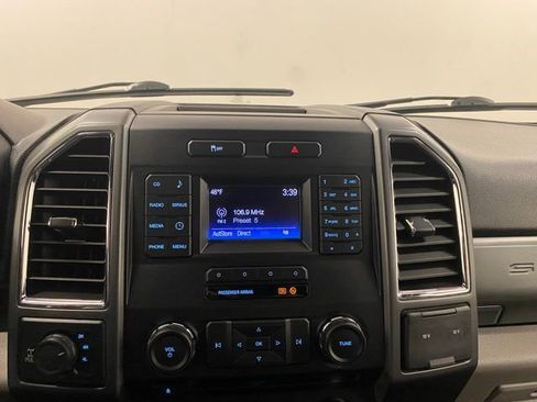 Used 2017 Ford F250 XLT image 10
