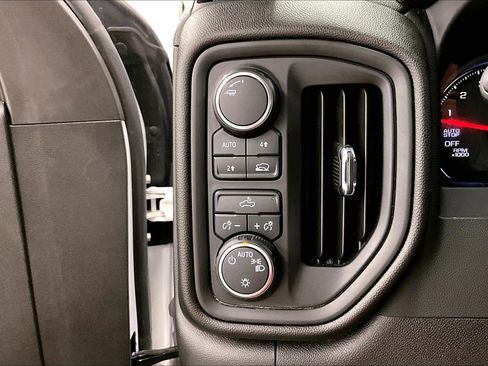 Used 2024 Chevrolet Silverado 1500 W/T w/ WT Value Package AWD/4WD image 36