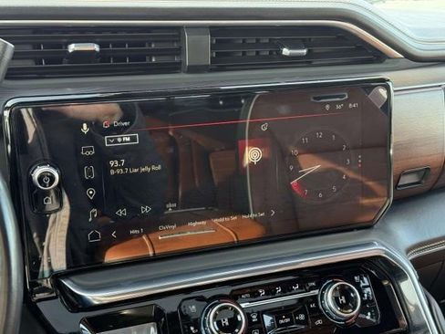 Certified 2024 GMC Sierra 3500 Denali Ultimate image 23