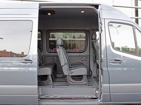 New 2025 Mercedes-Benz Sprinter 2500 image 6