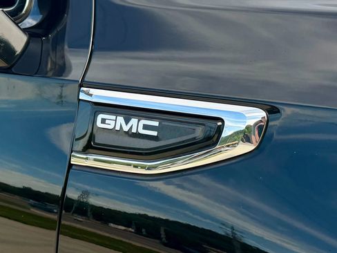 Used 2022 GMC Yukon XL SLT w/ SLT Premium Package AWD/4WD image 79