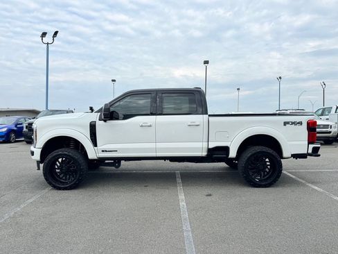 Used 2024 Ford F250 Lariat w/ Lariat Ultimate Package AWD/4WD image 3