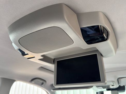 Used 2020 Honda Pilot Touring image 40