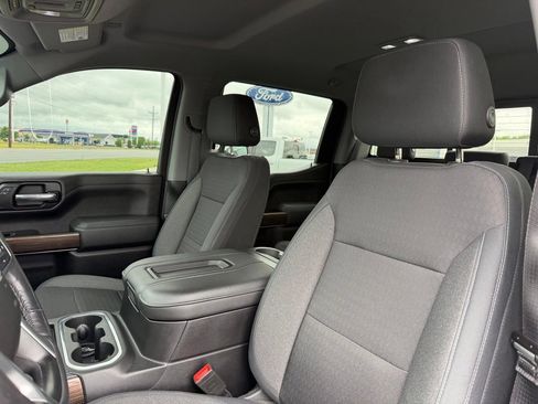 Used 2019 Chevrolet Silverado 1500 LT Trail Boss AWD/4WD image 14