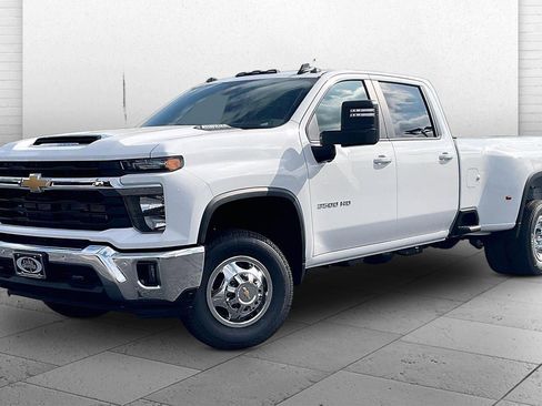 New 2026 Chevrolet Silverado 3500 LT w/ All Star Edition AWD/4WD image 2