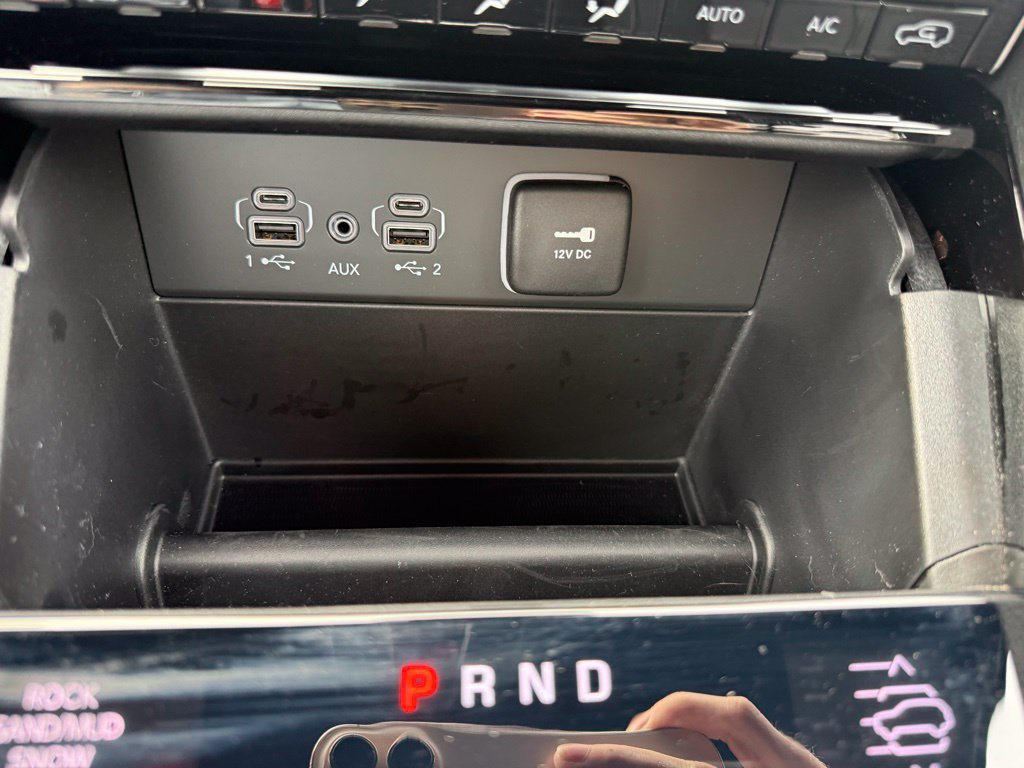 New 2025 Jeep Grand Cherokee Overland AWD/4WD image 22