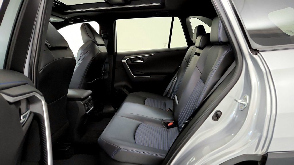 Certified 2024 Toyota RAV4 XSE w/ Advanced Technology Package AWD/4WD image 21
