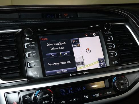 Used 2019 Toyota Highlander Limited Platinum AWD/4WD image 21