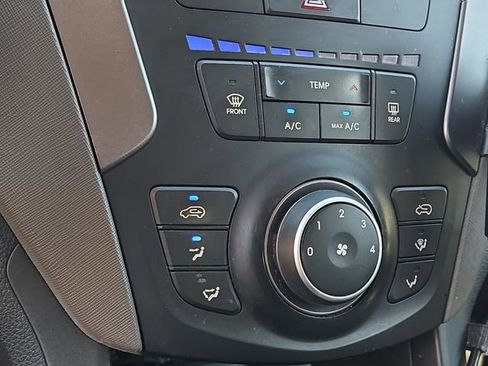 Used 2016 Hyundai Santa Fe Sport image 24