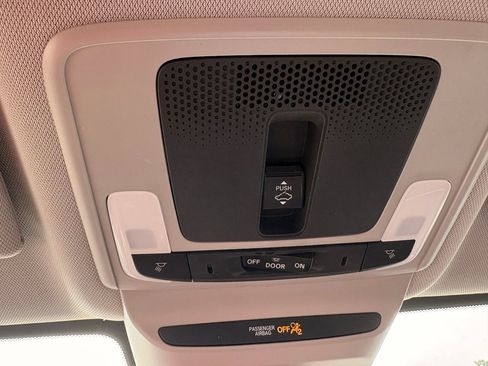 Certified 2024 Honda HR-V EX-L image 23