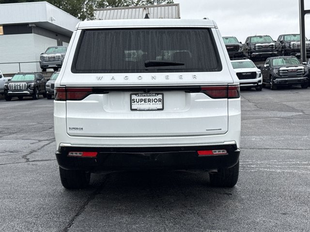 Used 2024 Jeep Wagoneer L Series II RWD image 4