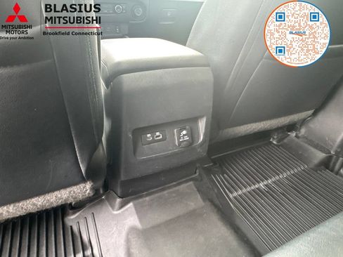 Used 2022 Nissan Frontier PRO-4X AWD/4WD image 39