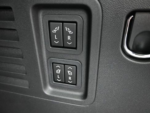 New 2026 Buick Enclave Sport Touring w/ Power Package image 11