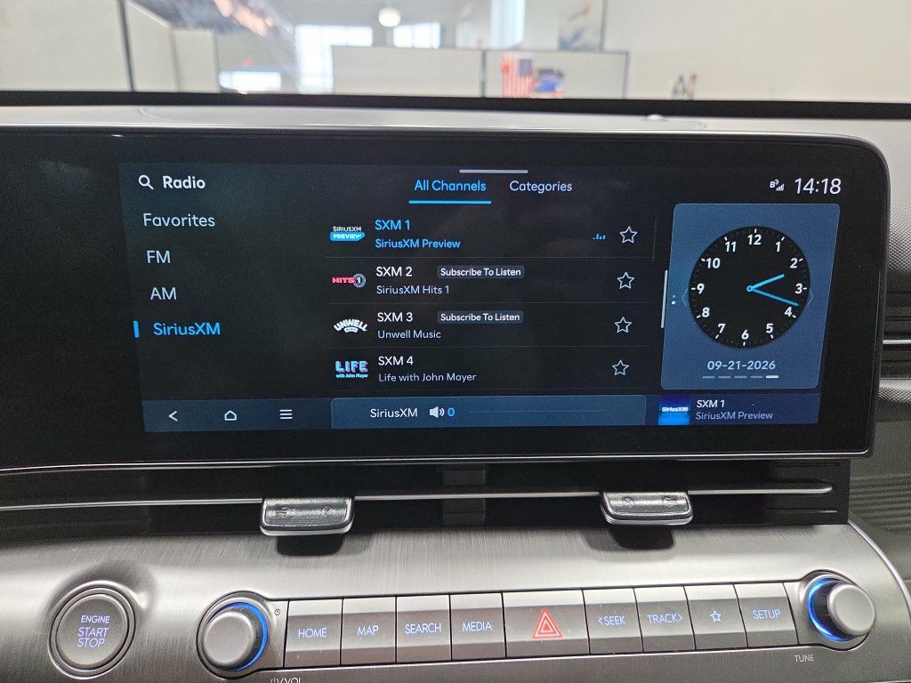 Used 2025 Hyundai Kona SEL AWD/4WD image 38