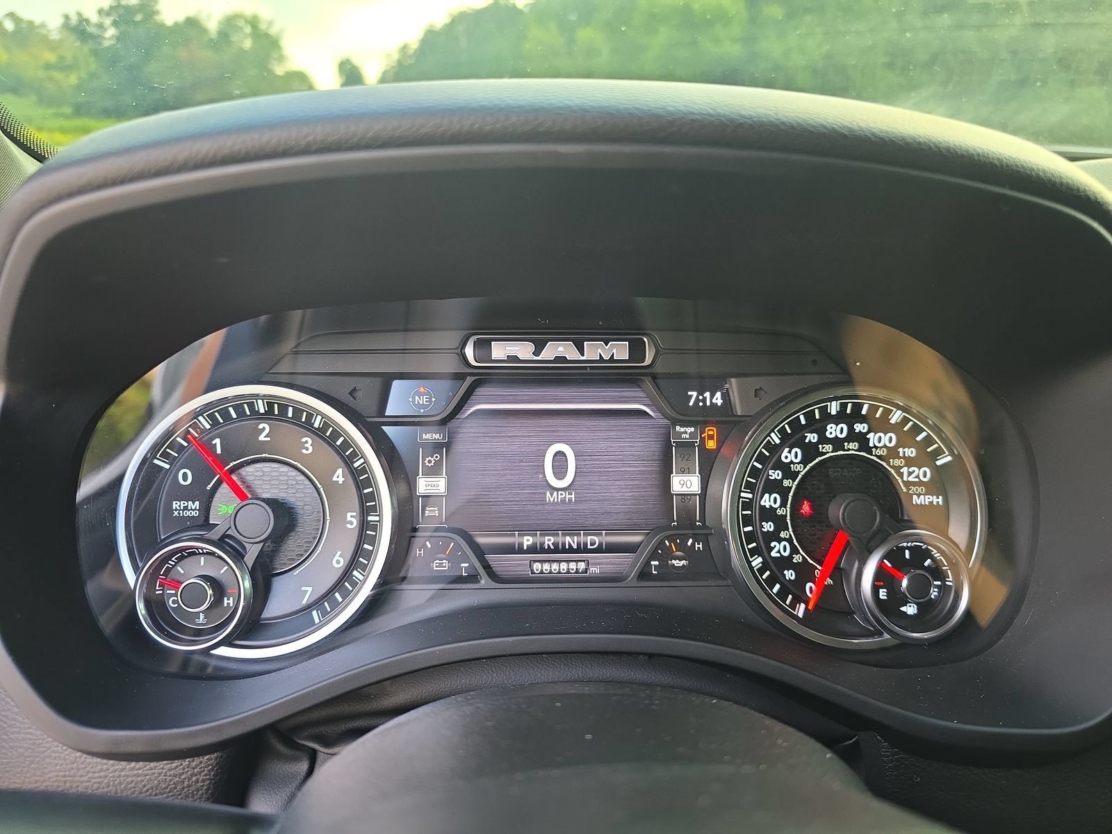Used 2022 RAM 1500 Big Horn AWD/4WD image 18