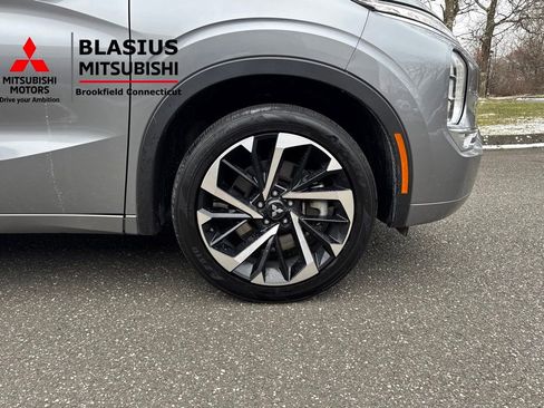 Used 2022 Mitsubishi Outlander SEL image 8
