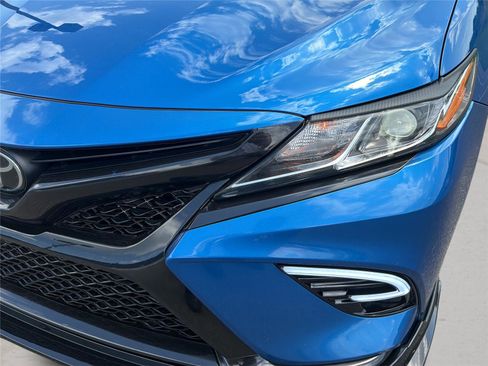 Used 2019 Toyota Camry SE FWD image 32