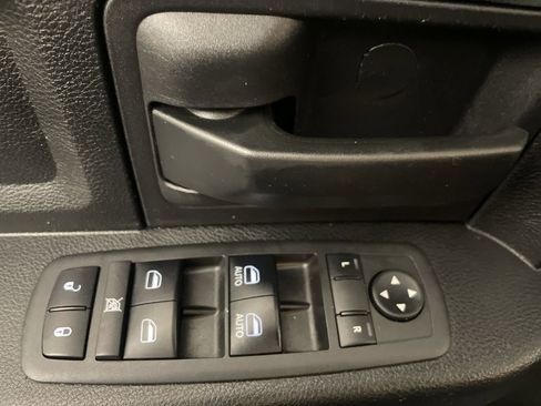 Used 2018 RAM 1500 Express image 16