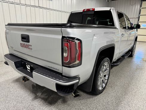 Used 2018 GMC Sierra 1500 Denali w/ Denali Ultimate Package image 10