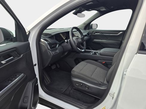 Used 2025 GMC Acadia Elevation AWD/4WD image 10