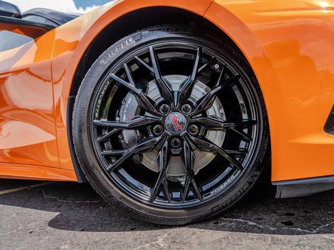 Used 2024 Chevrolet Corvette Stingray Premium Conv w/ Z51 Performance Package RWD image 31