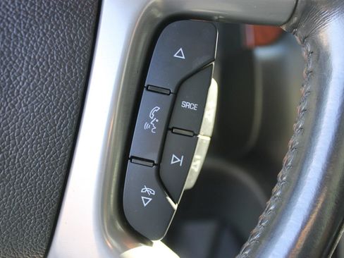 Used 2013 GMC Yukon SLT AWD/4WD image 28