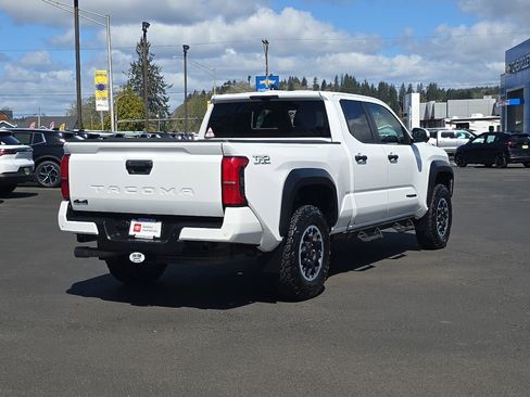 Certified 2024 Toyota Tacoma TRD Off-Road w/ TRD Off Road Premium Package AWD/4WD image 5