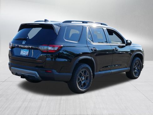Certified 2026 Honda Pilot TrailSport image 7