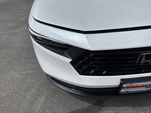 Used 2025 Honda Accord LX image 39