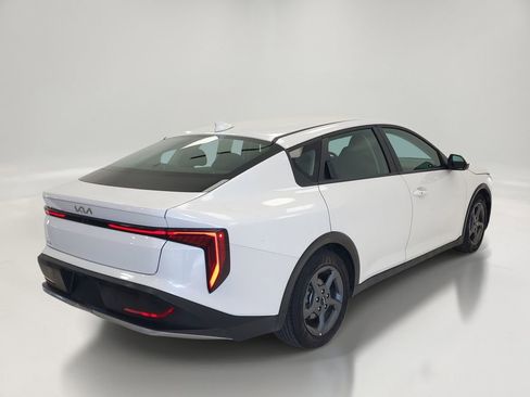 Used 2025 Kia K4 FWD image 6