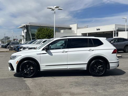 Certified 2023 Volkswagen Tiguan SE R-Line image 2