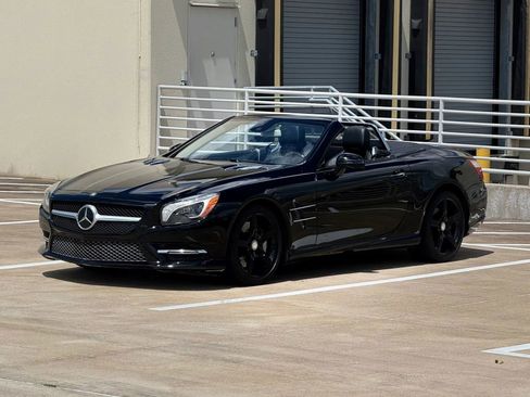 Used 2013 Mercedes-Benz SL 550 image 3