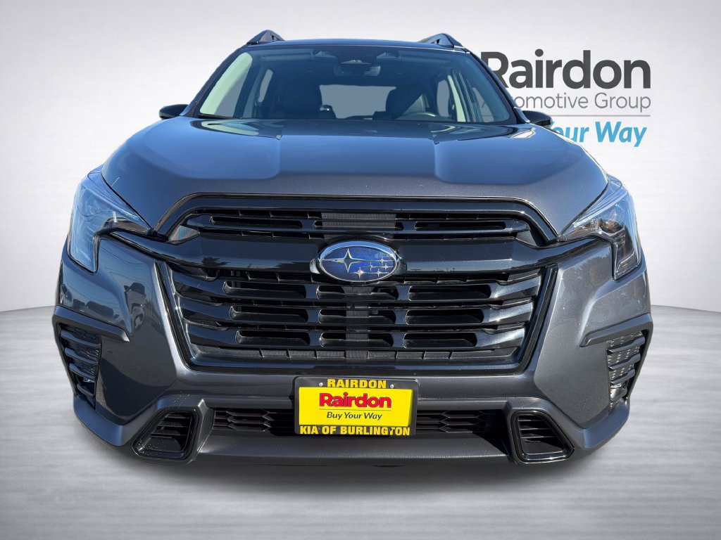 Used 2023 Subaru Ascent Onyx Edition AWD/4WD image 2