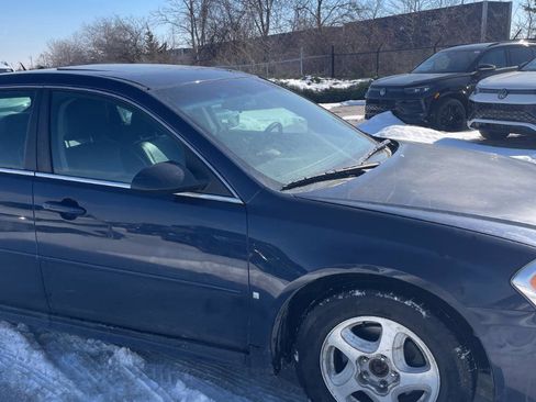 Used 2009 Chevrolet Impala LT w/ Luxury Edition Package image 5