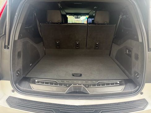 Used 2021 Cadillac Escalade ESV Sport w/ Driver Assist Tech Package image 16